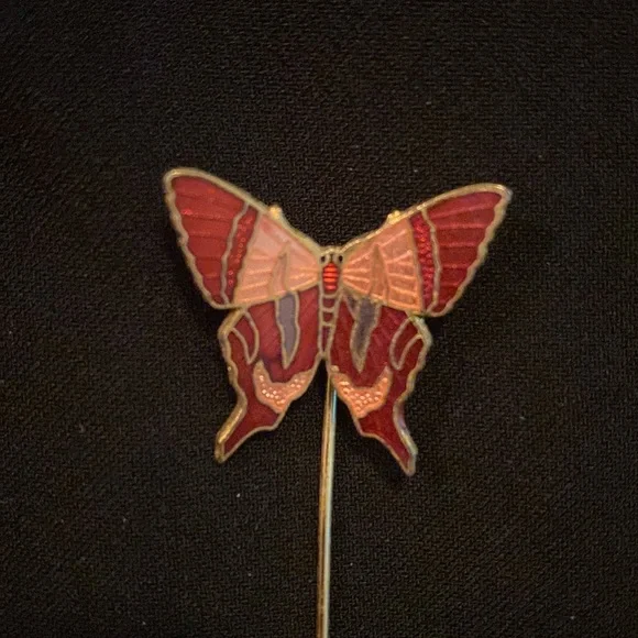 Butterfly Pin 🦋 - Picture 2 of 3